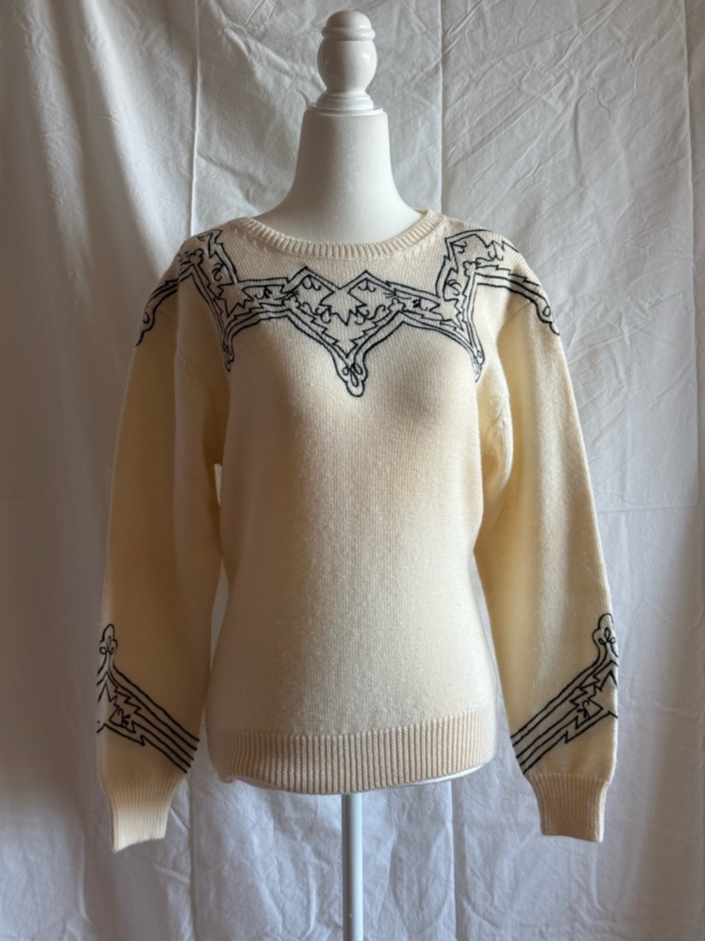 Perry Ellis Portfolio - Cream Crewneck Sweater w/ Decorative Stitching